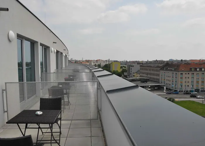 Leonardo Schoenbrunn 4* Viyana